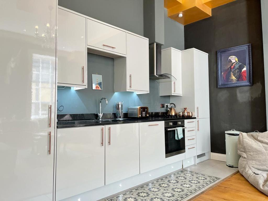 Unique & Luxurious 2 Bedroom City Centre Apartment Nottingham Exterior photo