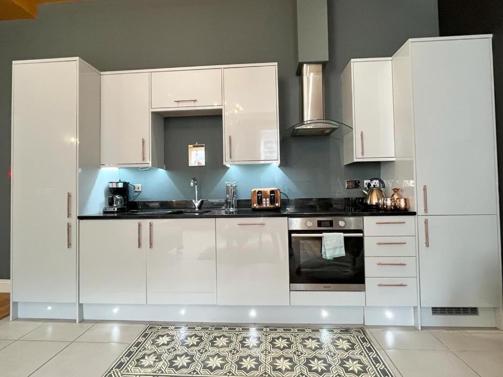 Unique & Luxurious 2 Bedroom City Centre Apartment Nottingham Exterior photo
